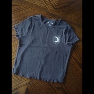 🤘Ruffled Black Moon T-shirt